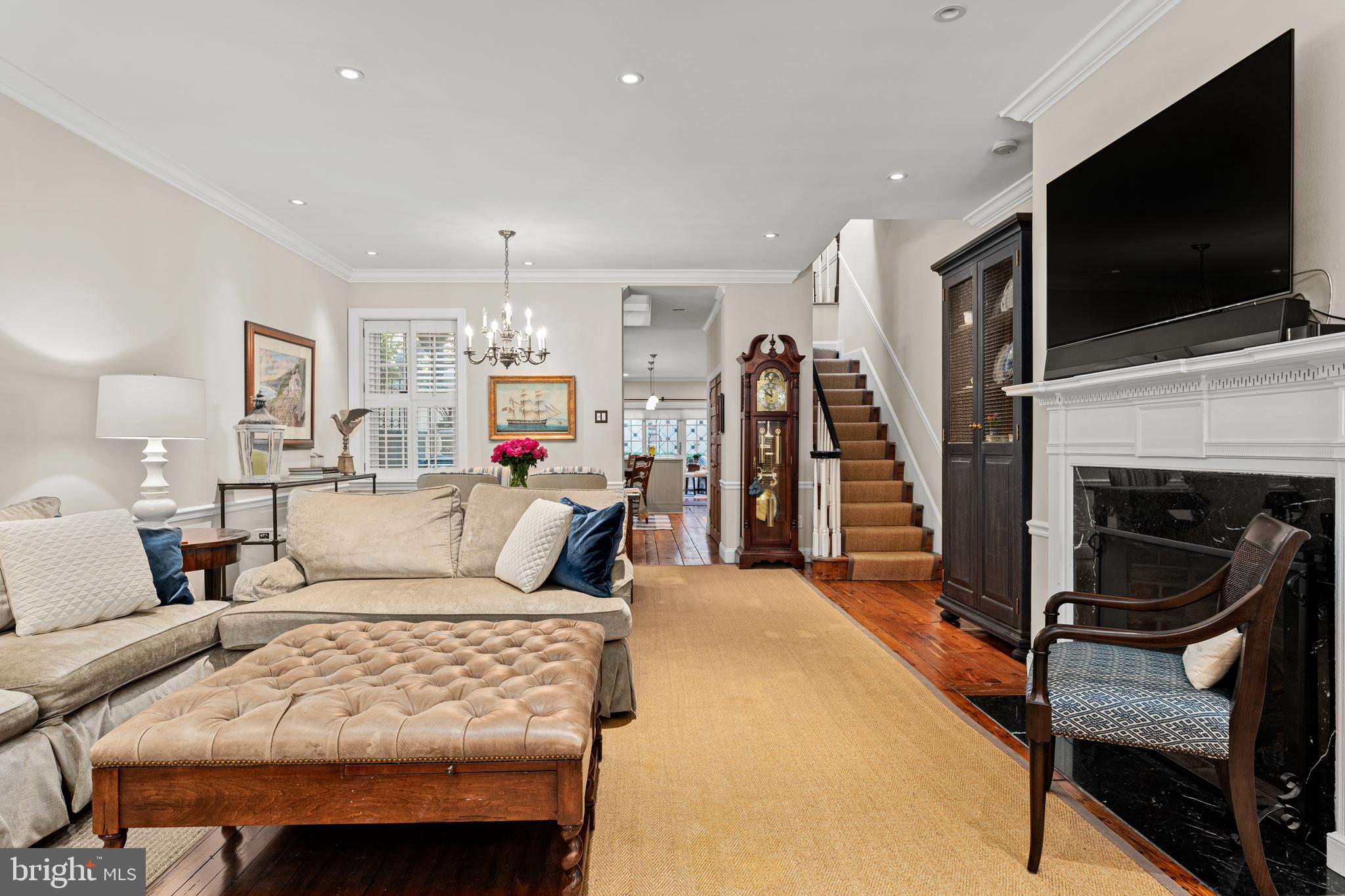 SOCIETY HILL - Residential