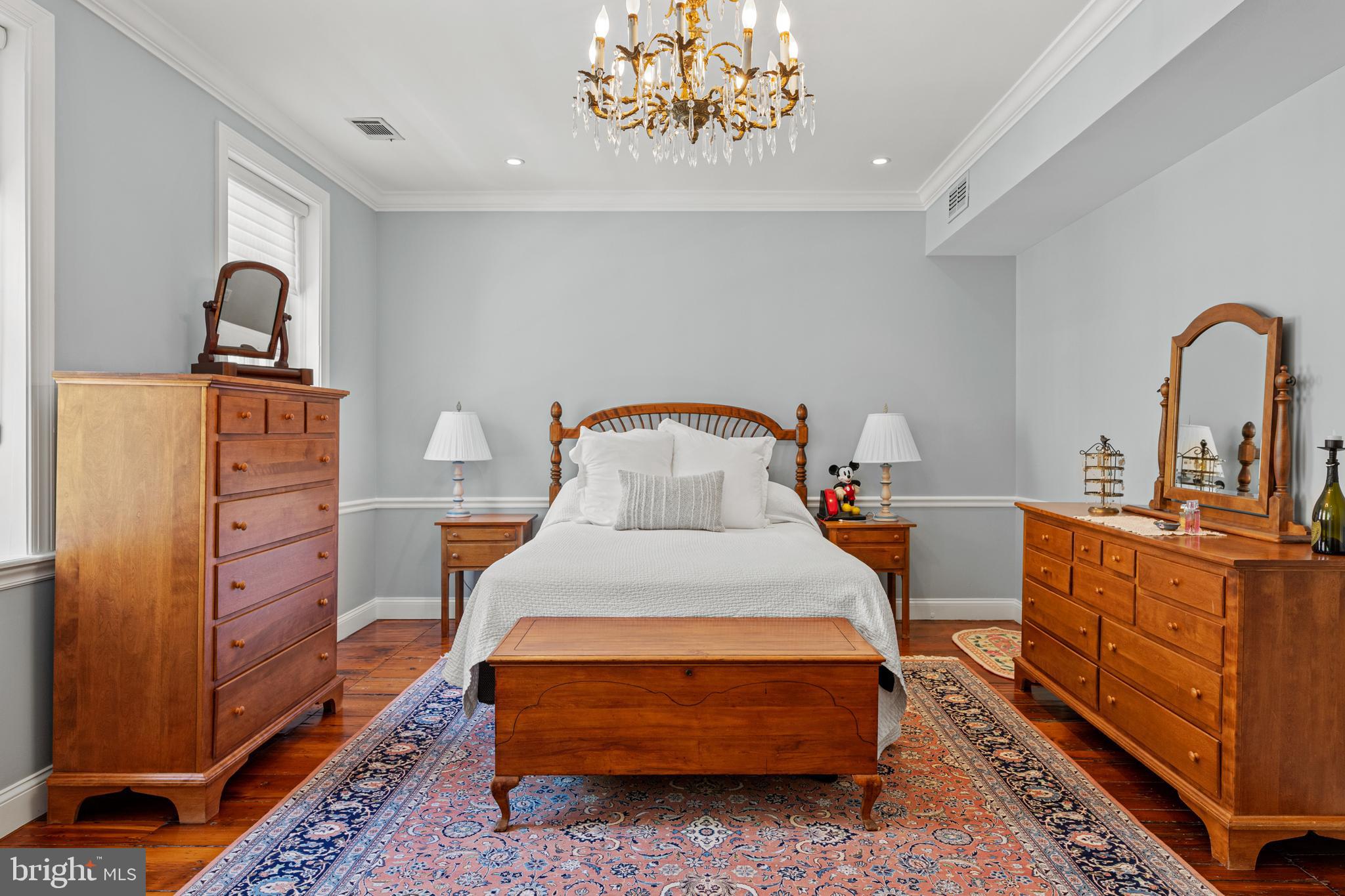 SOCIETY HILL - Residential