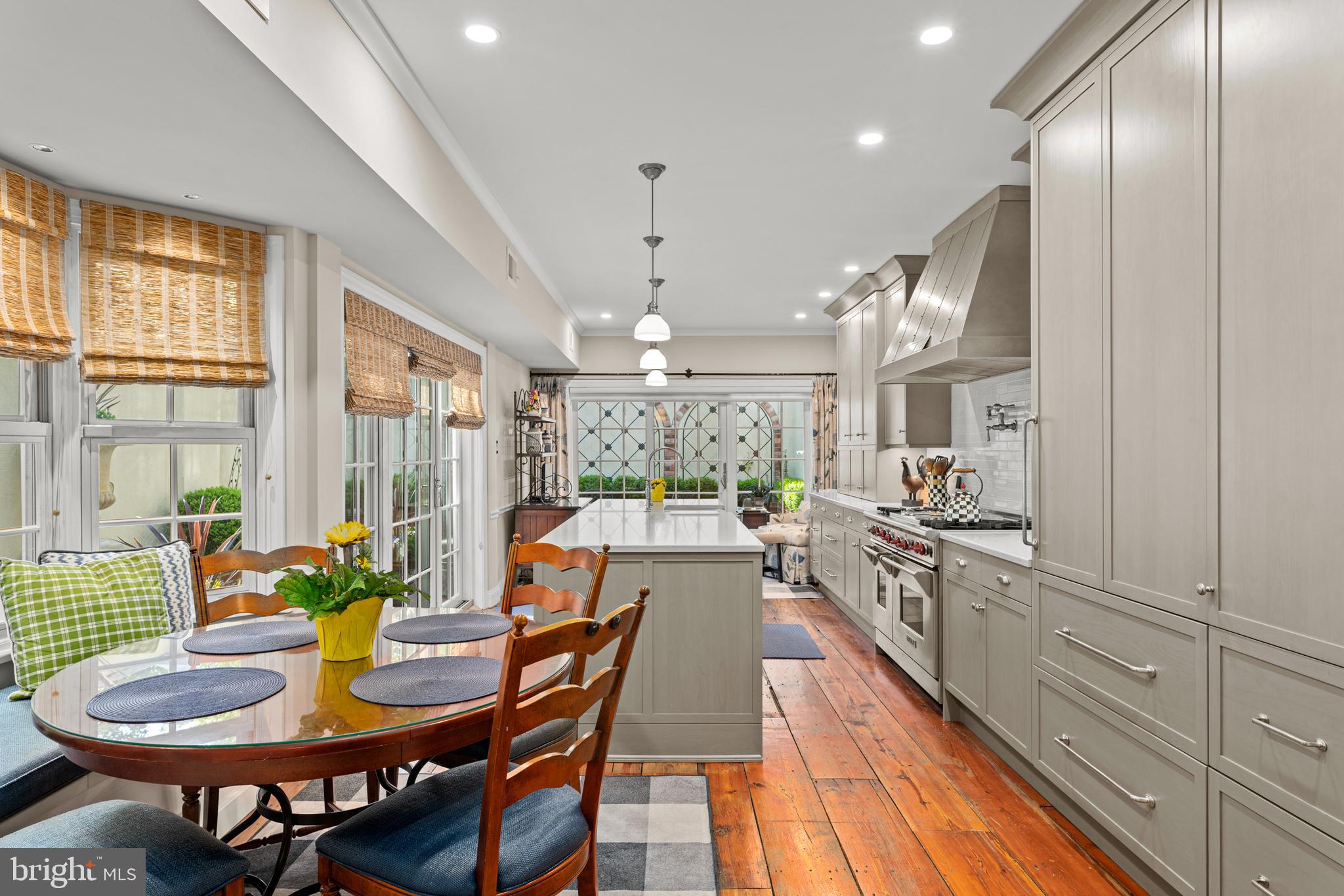 SOCIETY HILL - Residential