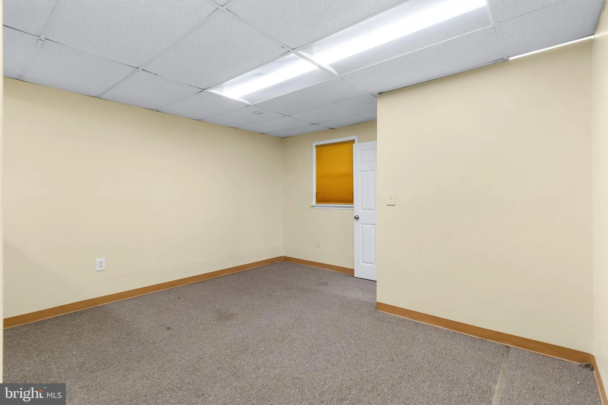 Additional image 80 of 405 Stemmers Run Rd, Essex, MD 21221