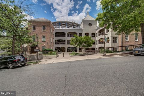 4600 N PARK AVENUE 1W CHEVY CHASE MD 20815