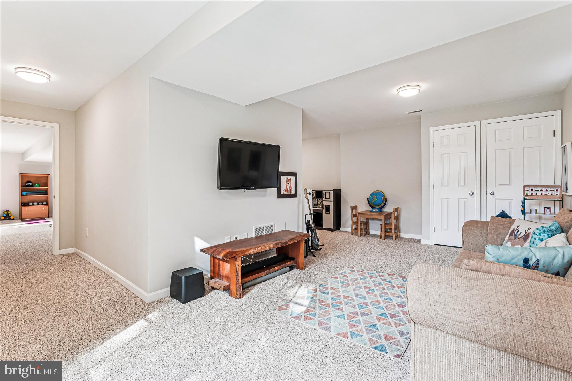 BROWNSTOWN ESTATES - Residential