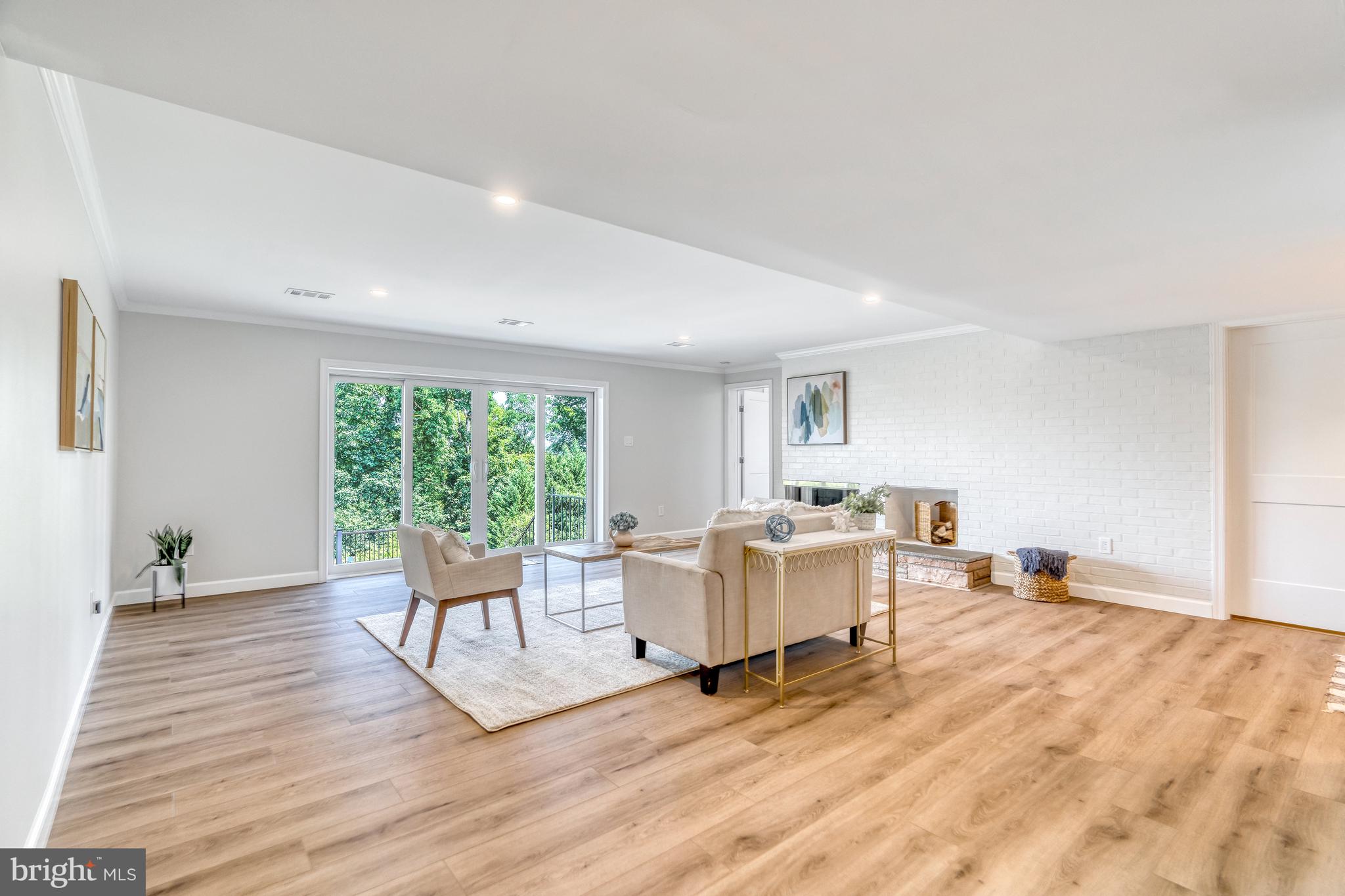 VILLAMAY - Residential