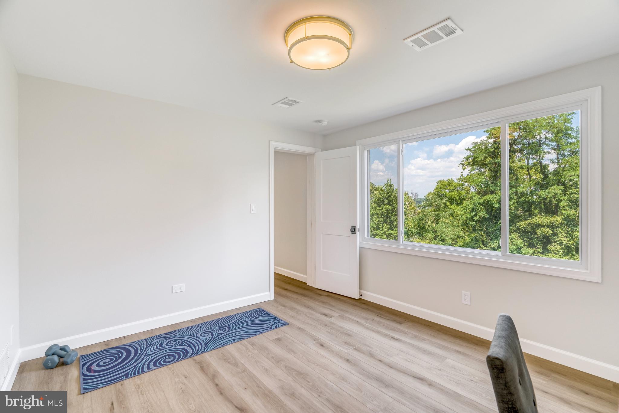 VILLAMAY - Residential