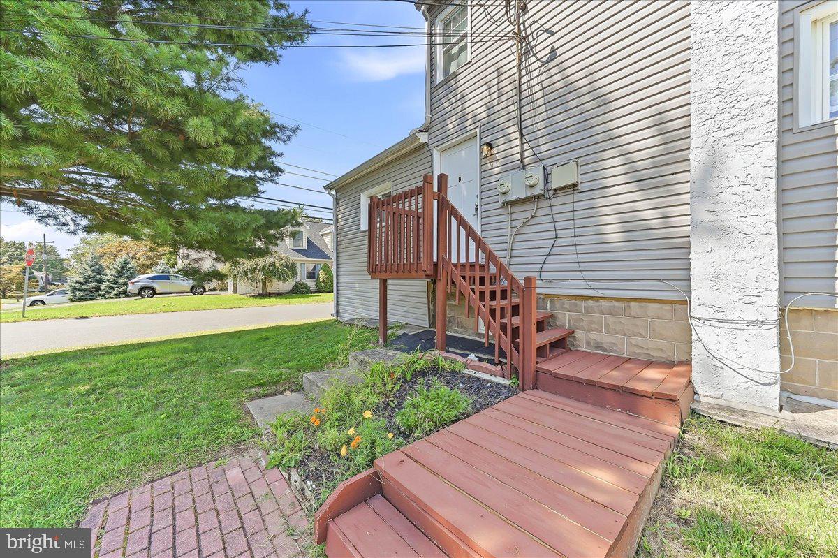 210 SUMMER AVENUE