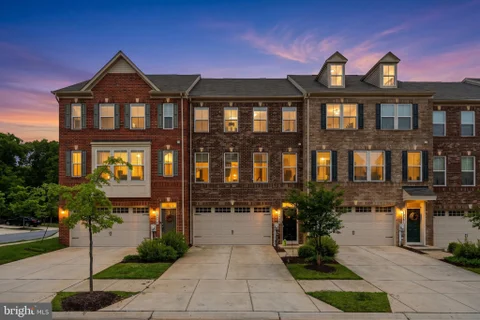 MLS: MDCH2056630