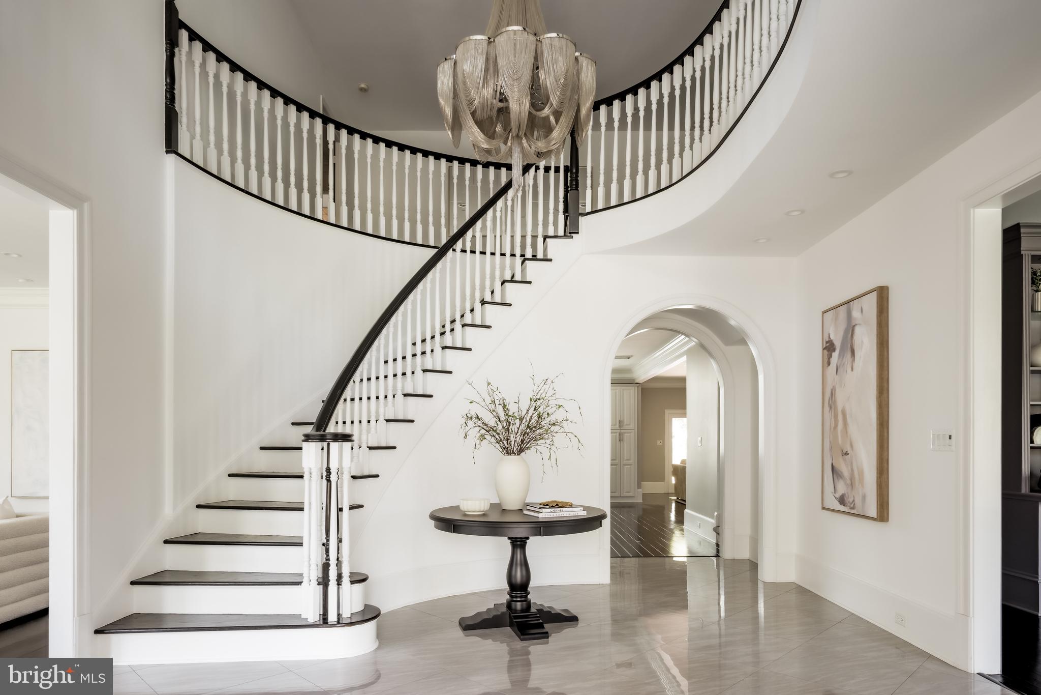 POTOMAC OUTSIDE - Residential