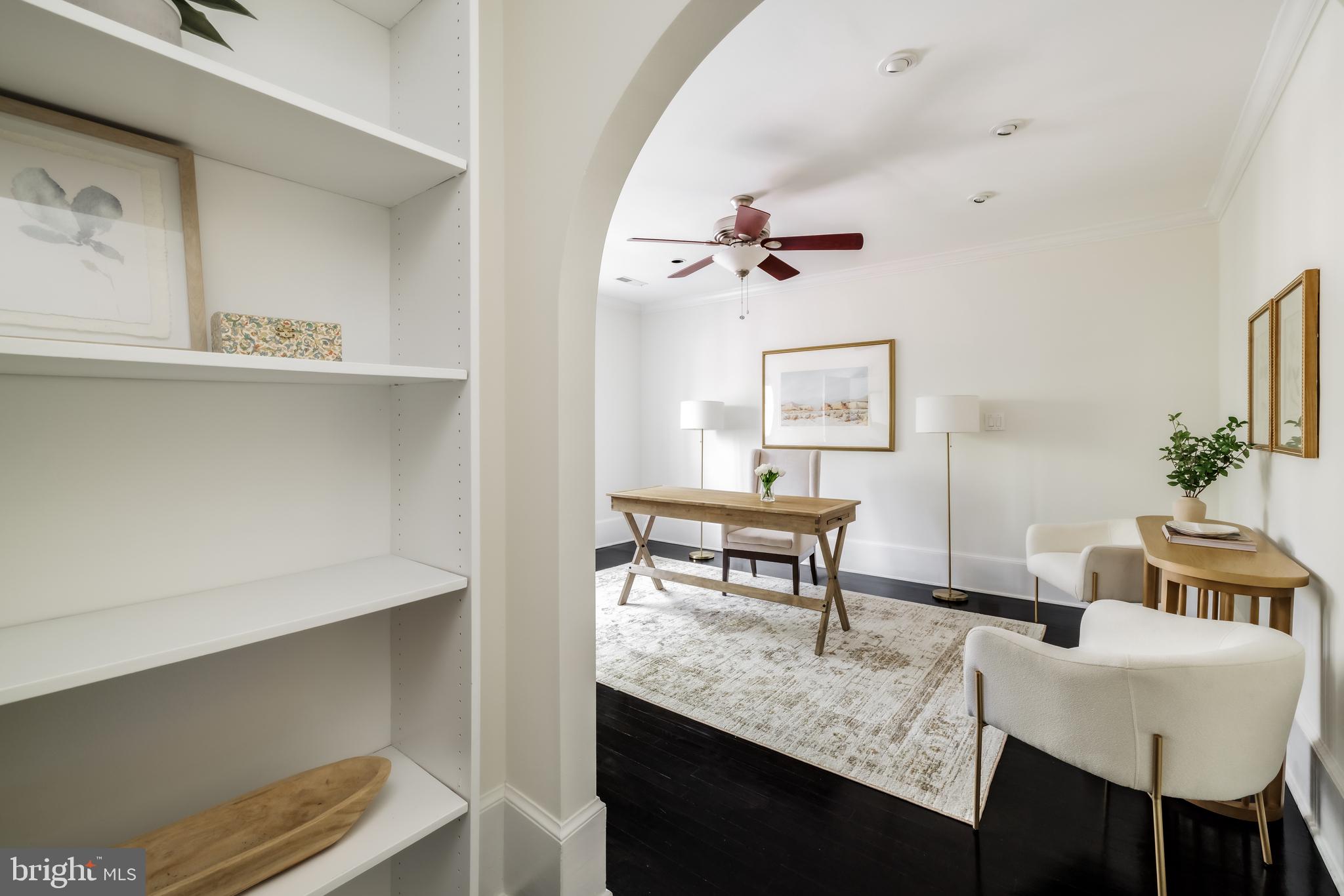 POTOMAC OUTSIDE - Residential