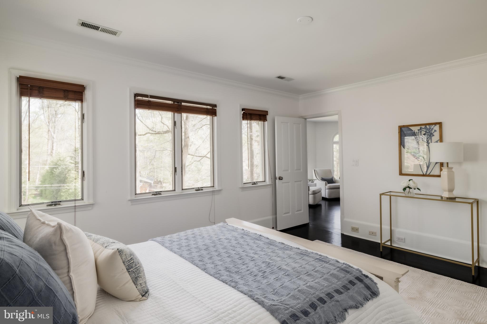 POTOMAC OUTSIDE - Residential