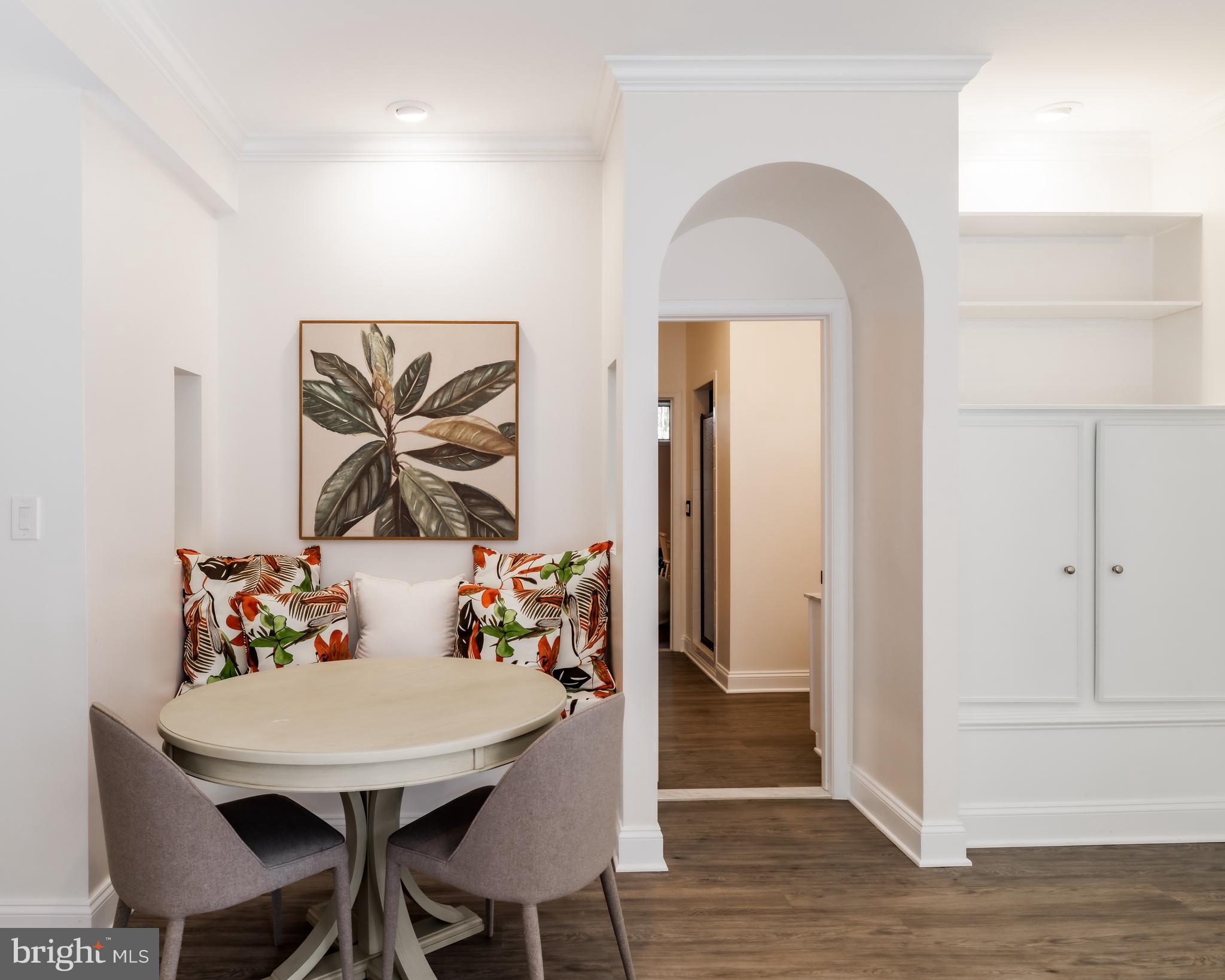 POTOMAC OUTSIDE - Residential