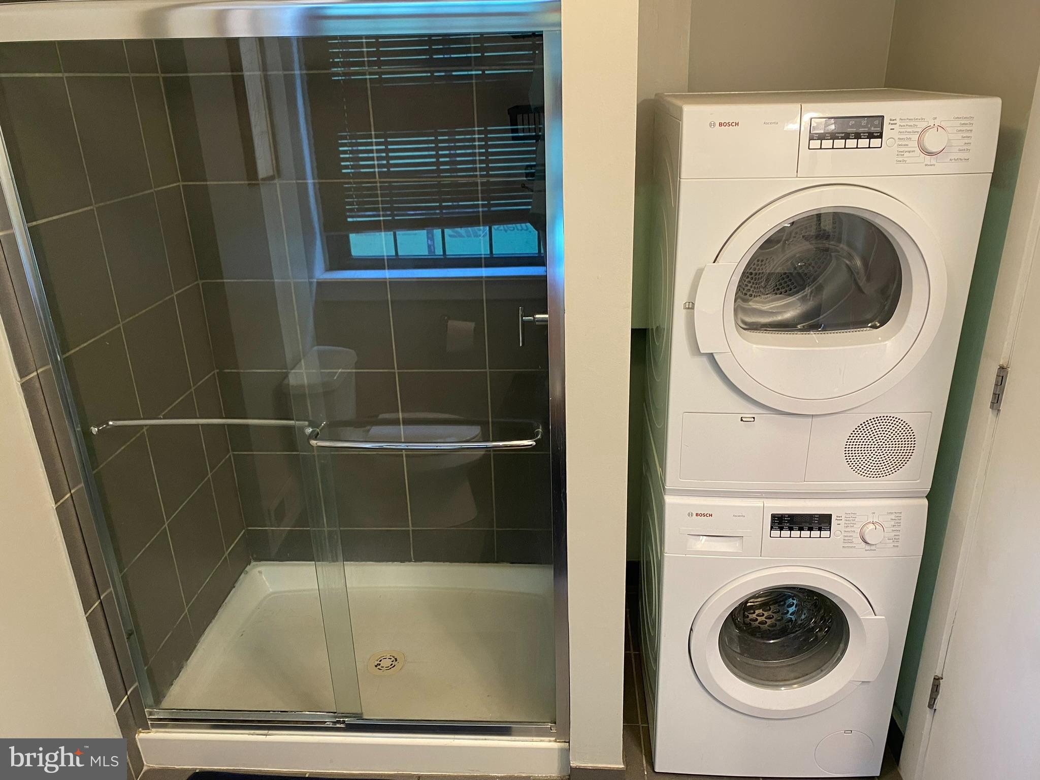 BYRNE LOFTS - Residential Lease