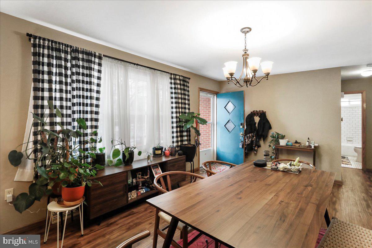 WEST SIDE - Residential