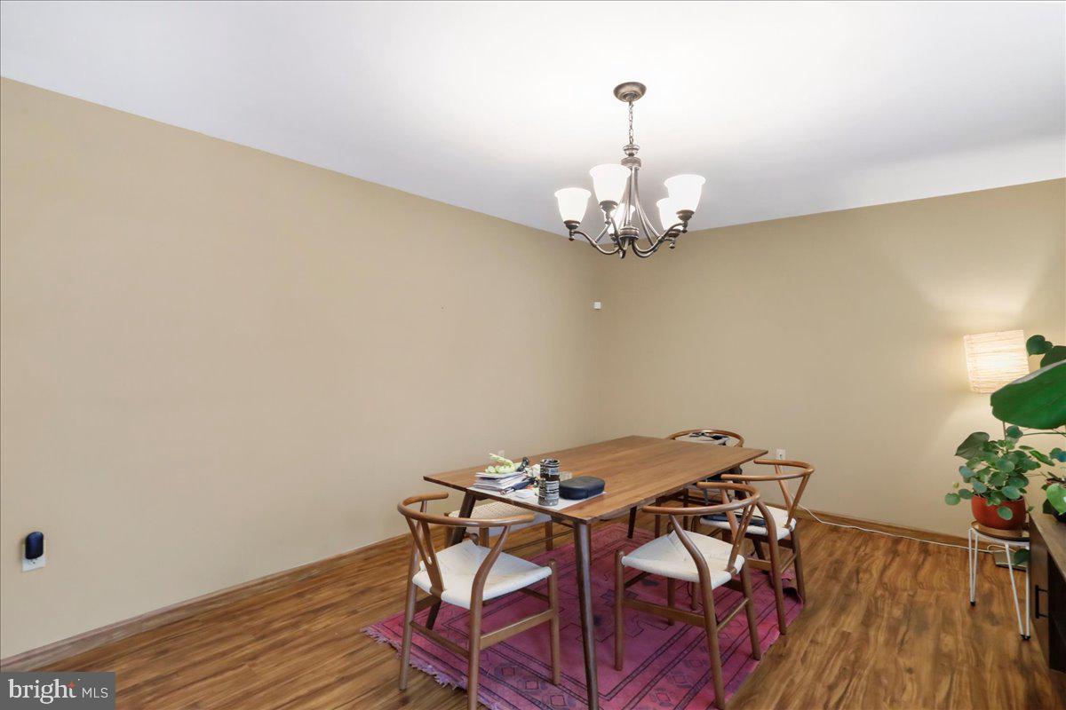 WEST SIDE - Residential