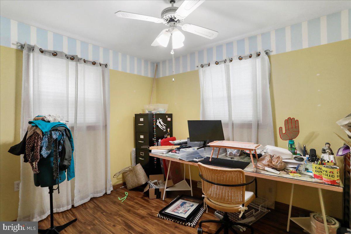 WEST SIDE - Residential