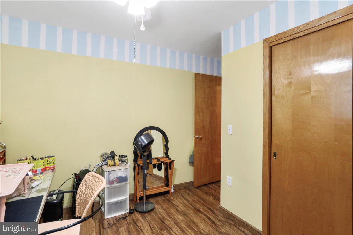 WEST SIDE - Residential