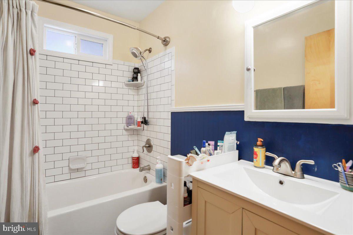 WEST SIDE - Residential