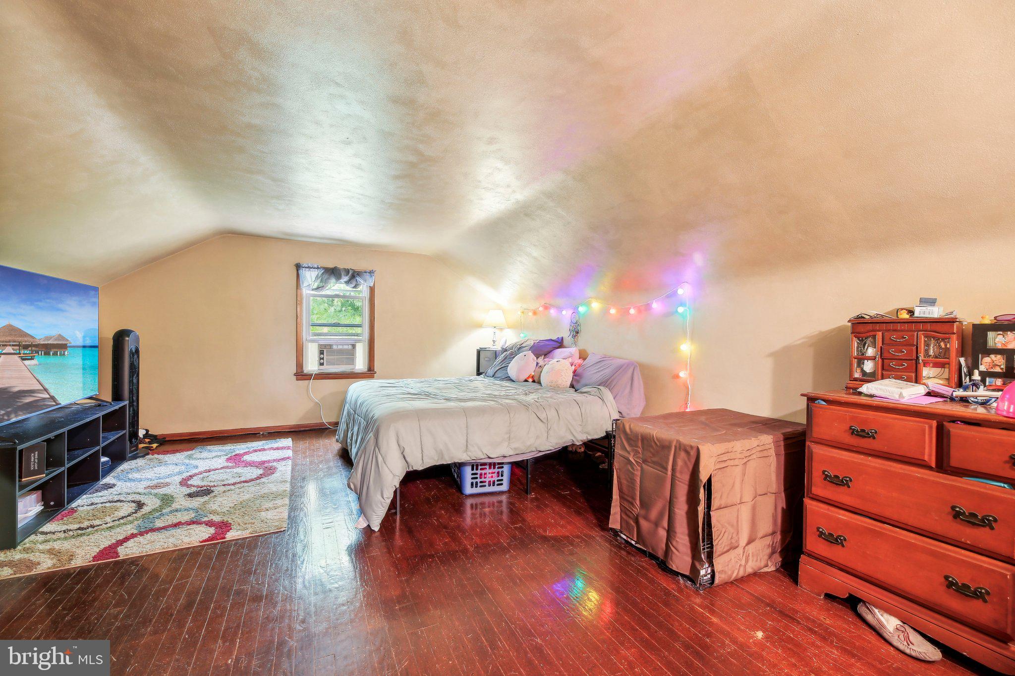 LITTLESTOWN - WHITE HALL - Residential