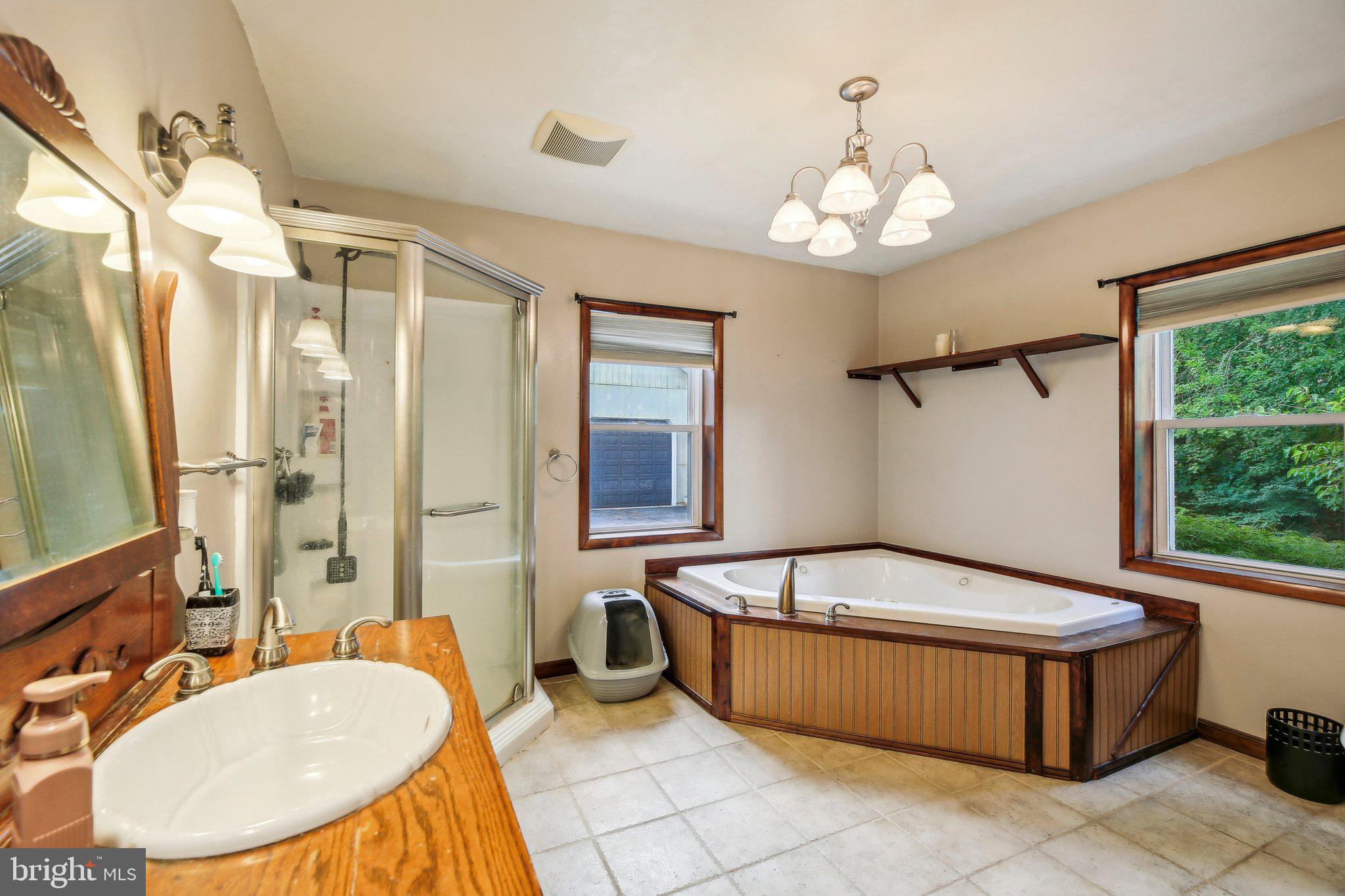 LITTLESTOWN - WHITE HALL - Residential