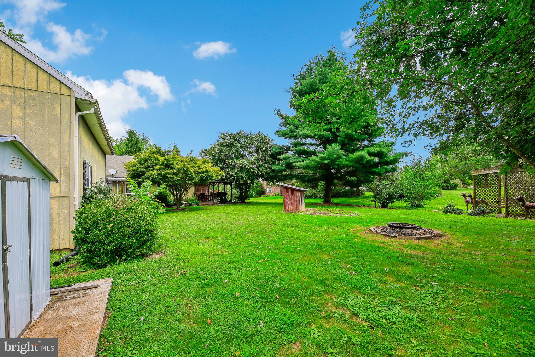 LITTLESTOWN - WHITE HALL - Residential