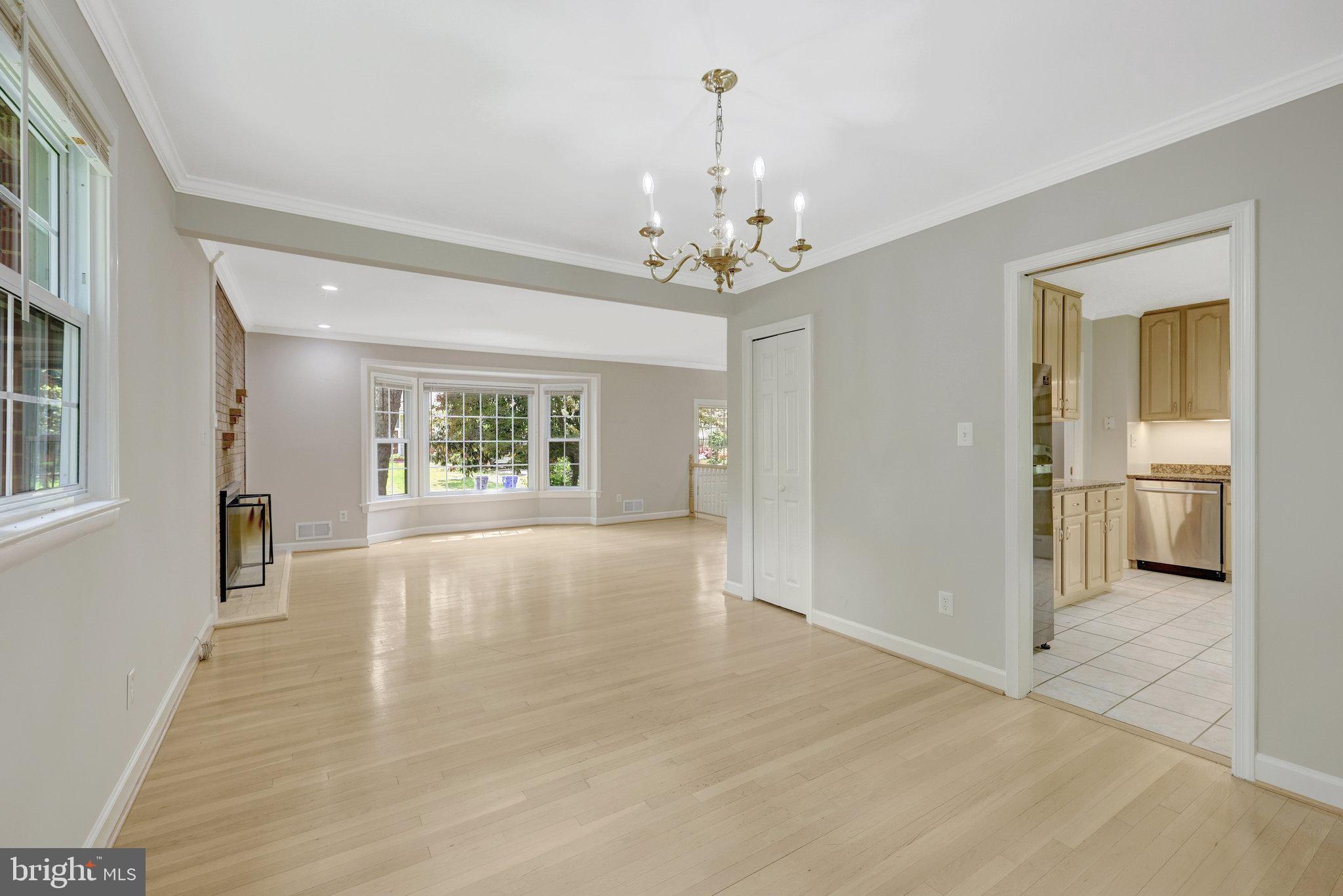 MCLEAN MANOR - Residential Lease