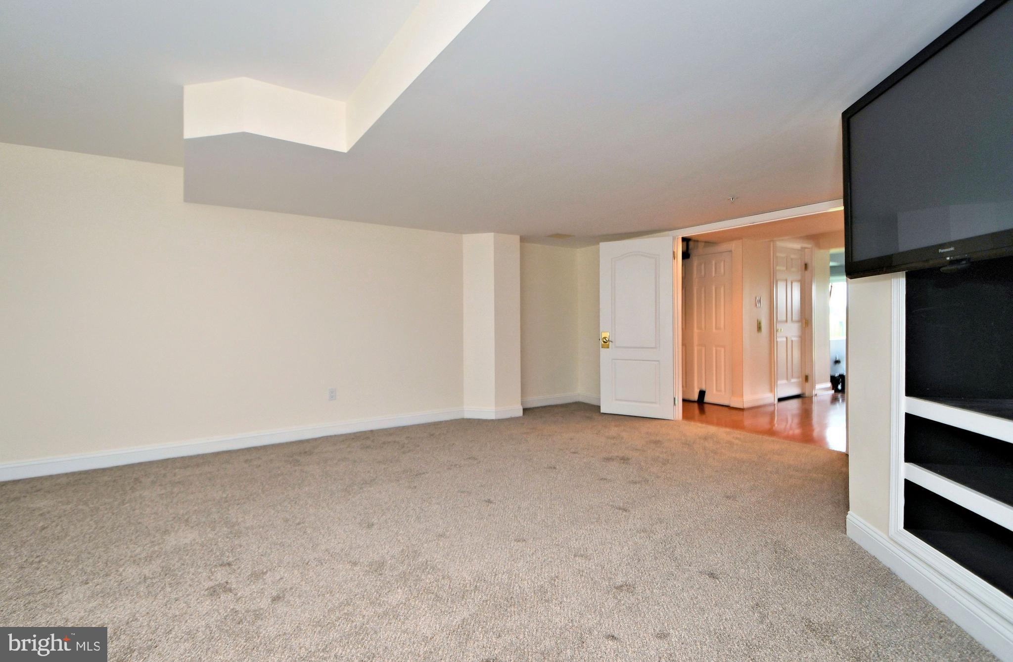 WRIGHTSTOWN HUNT - Residential