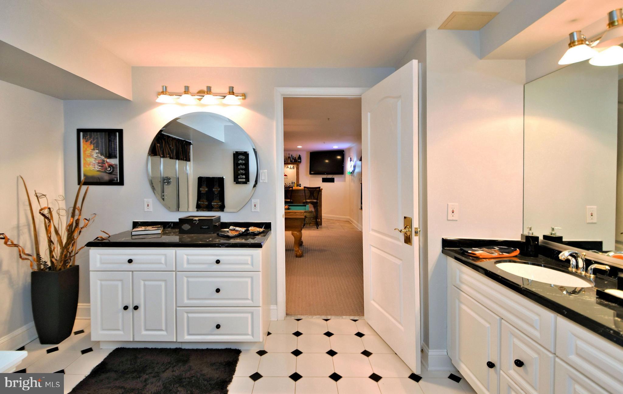 WRIGHTSTOWN HUNT - Residential