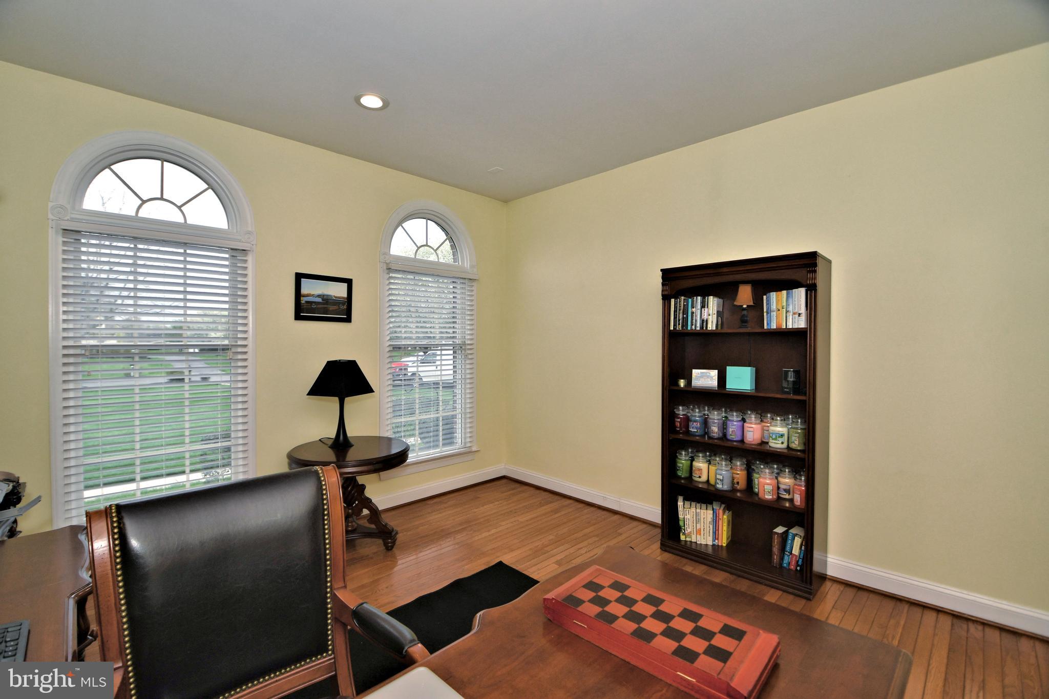 WRIGHTSTOWN HUNT - Residential