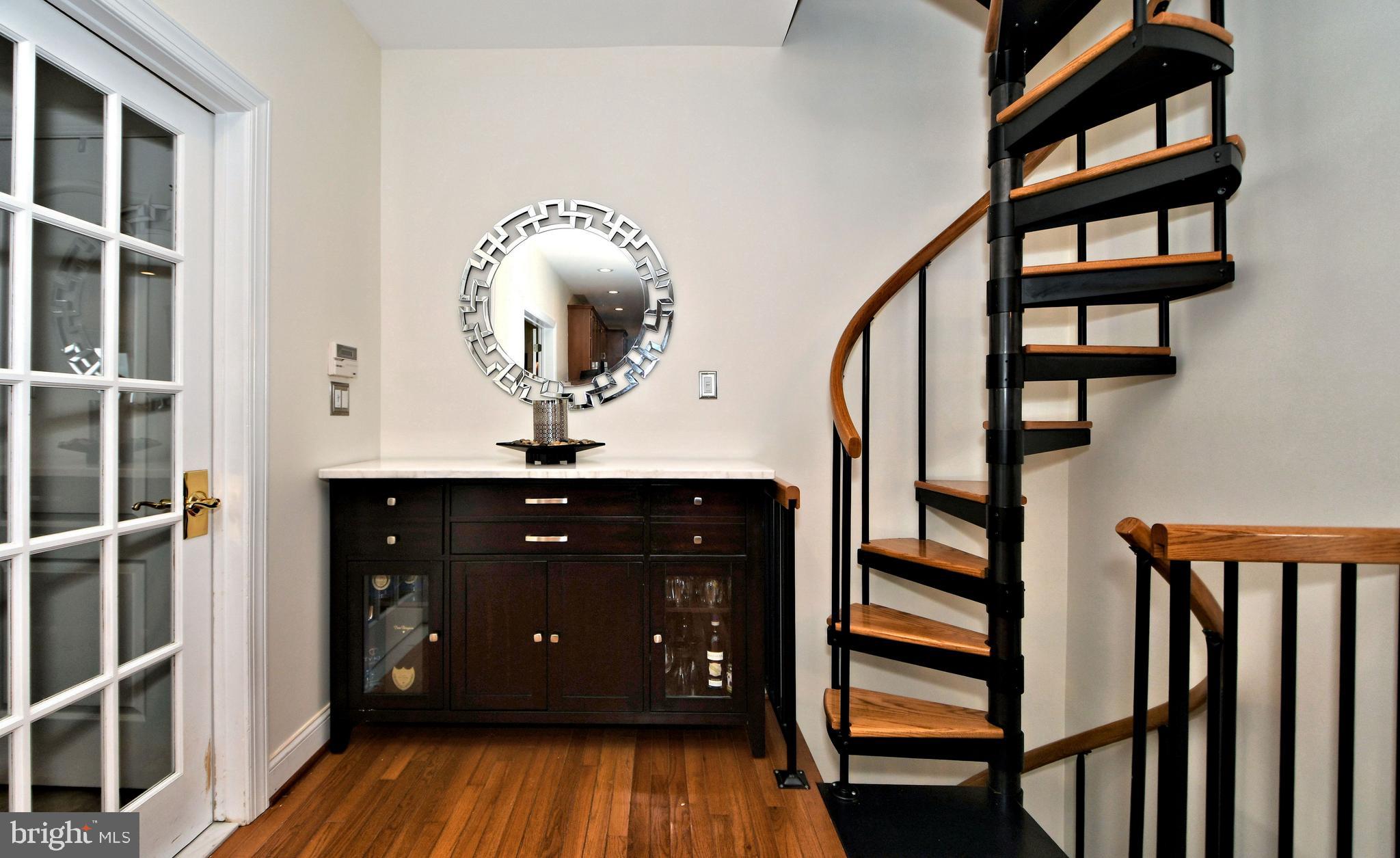 WRIGHTSTOWN HUNT - Residential