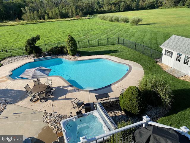 WRIGHTSTOWN HUNT - Residential