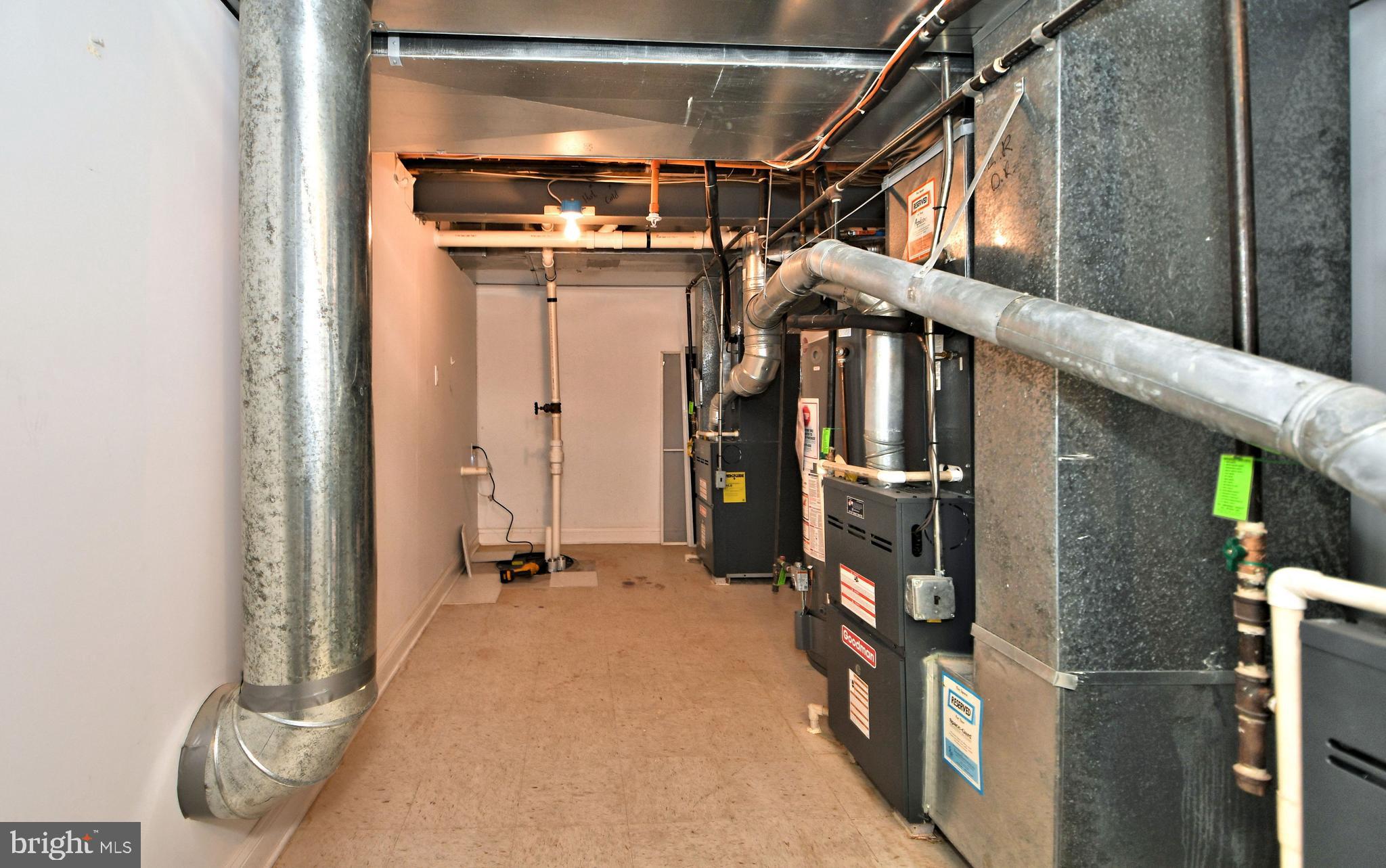 WRIGHTSTOWN HUNT - Residential