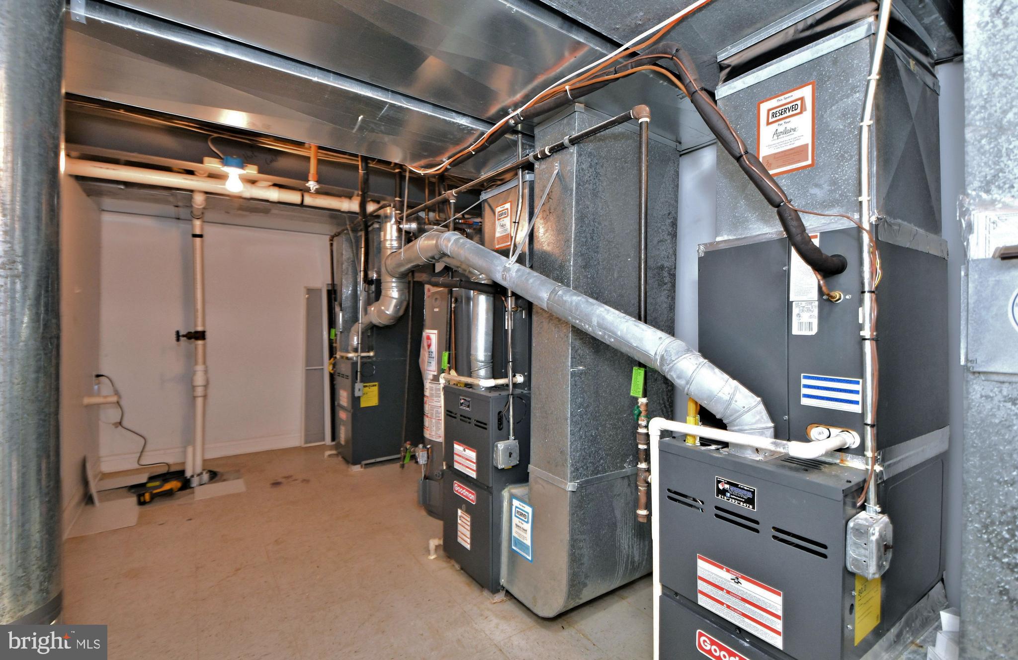 WRIGHTSTOWN HUNT - Residential