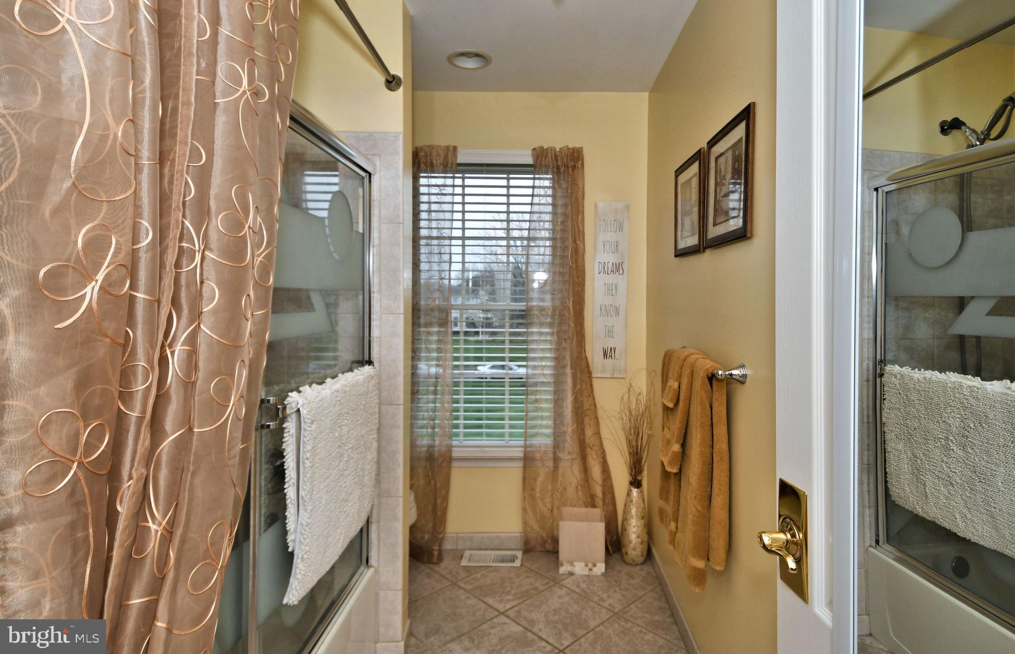 WRIGHTSTOWN HUNT - Residential