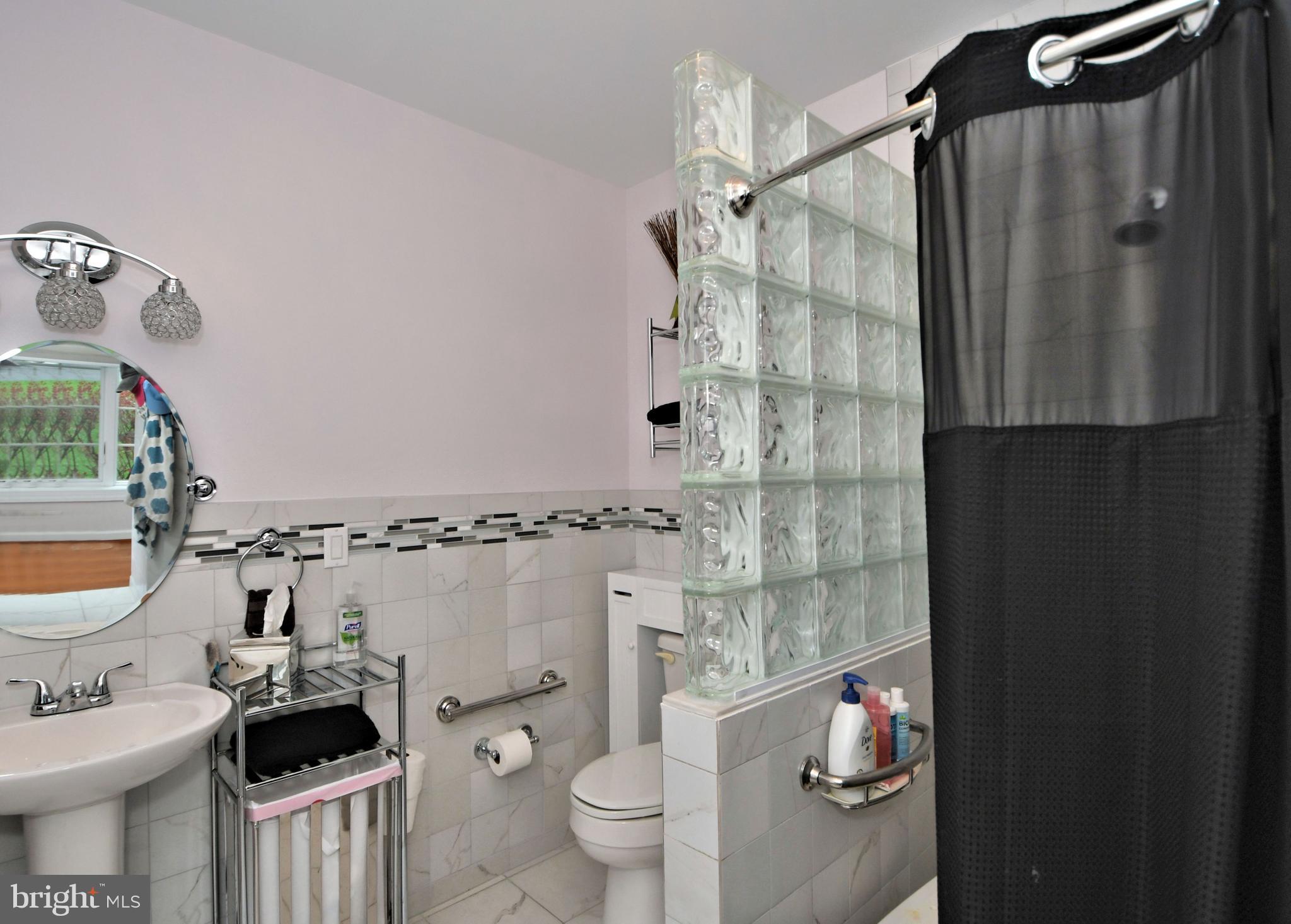 WRIGHTSTOWN HUNT - Residential