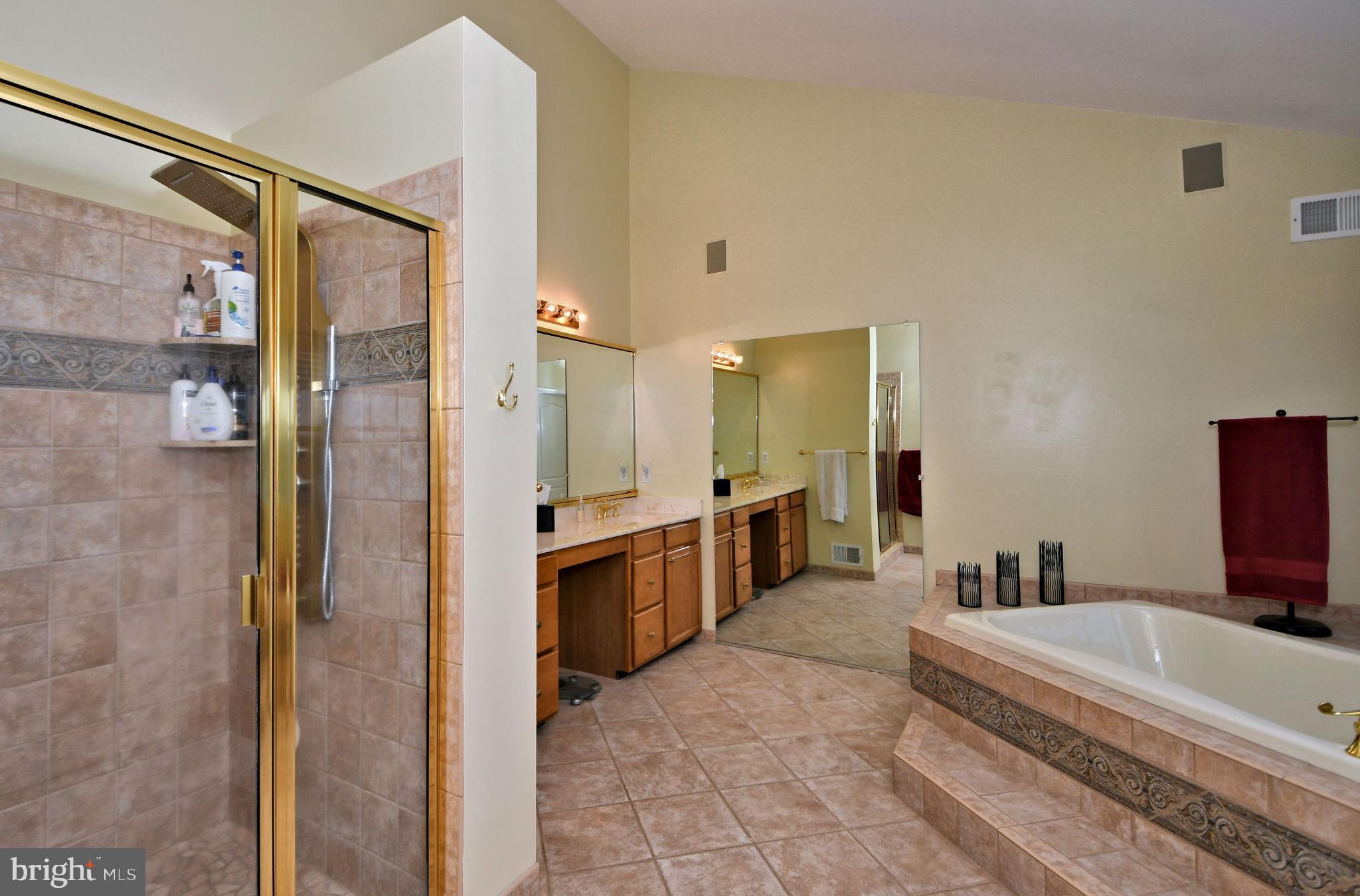 WRIGHTSTOWN HUNT - Residential