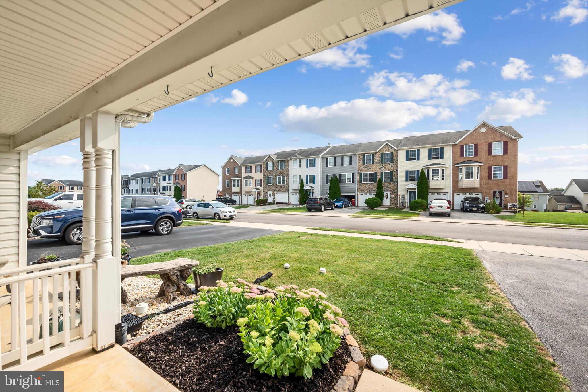 BRIAR RUN - Residential