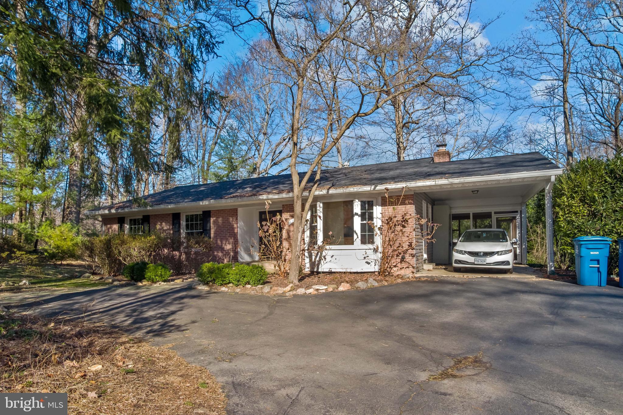 CHAPEL SQUARE WEST - Residential Lease