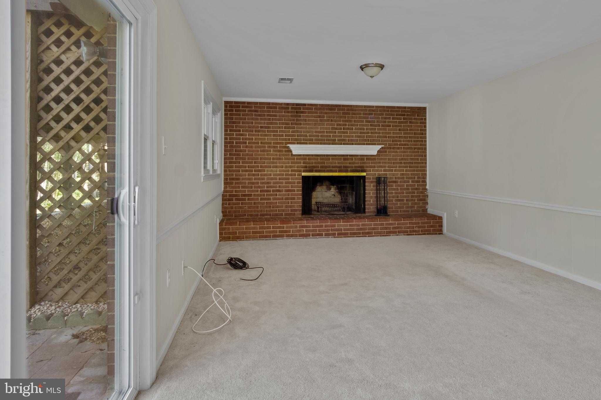 CHAPEL SQUARE WEST - Residential Lease