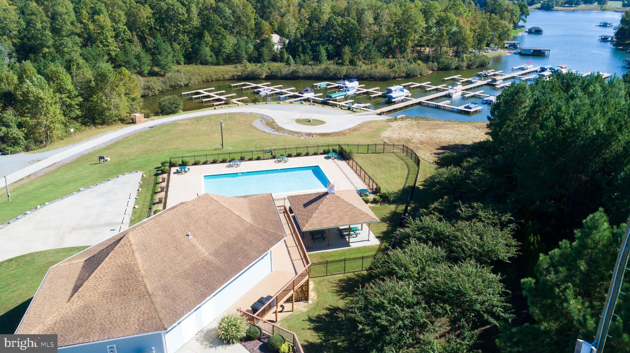 THE WATERS AT LAKE ANNA - Residential