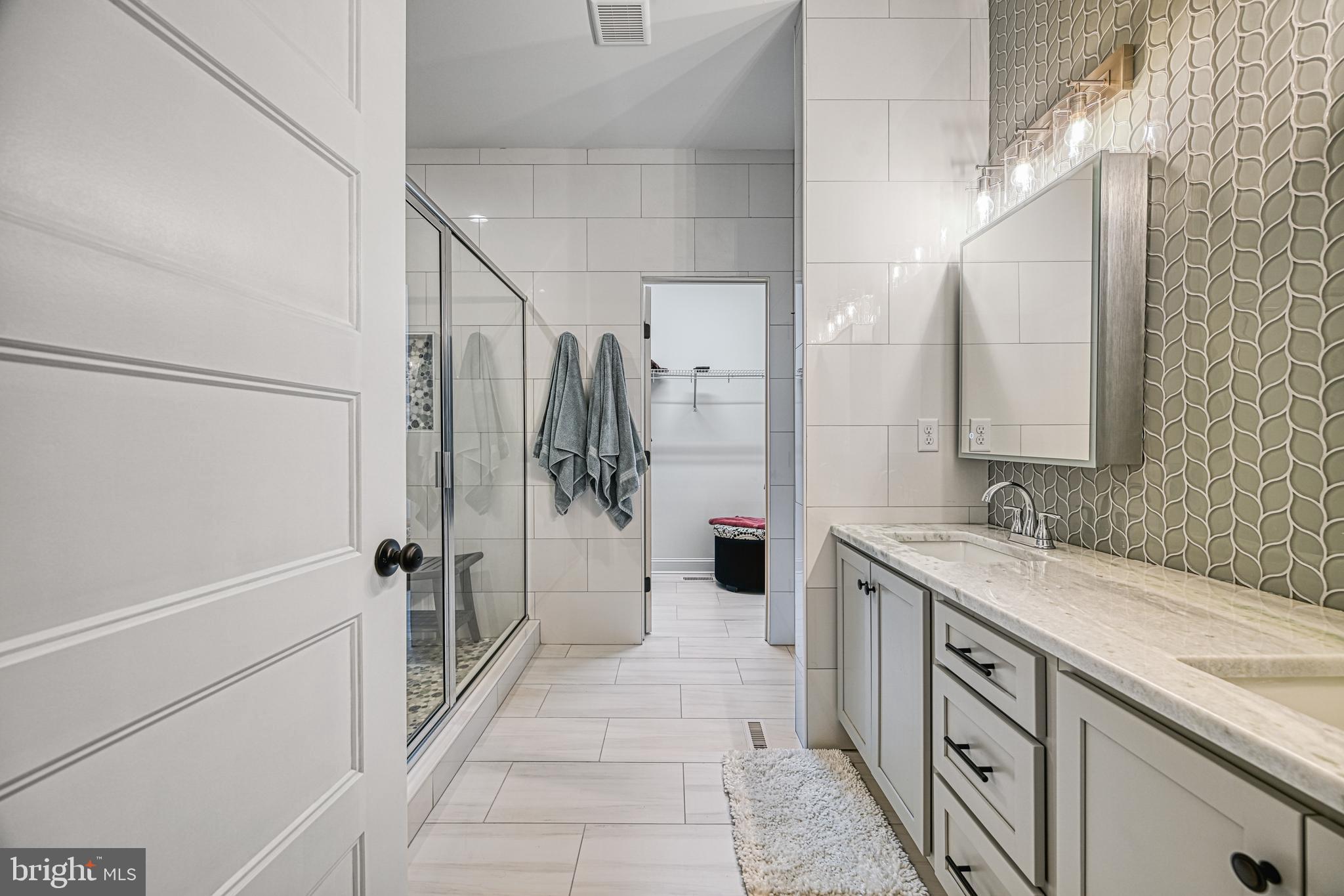 THE WATERS AT LAKE ANNA - Residential