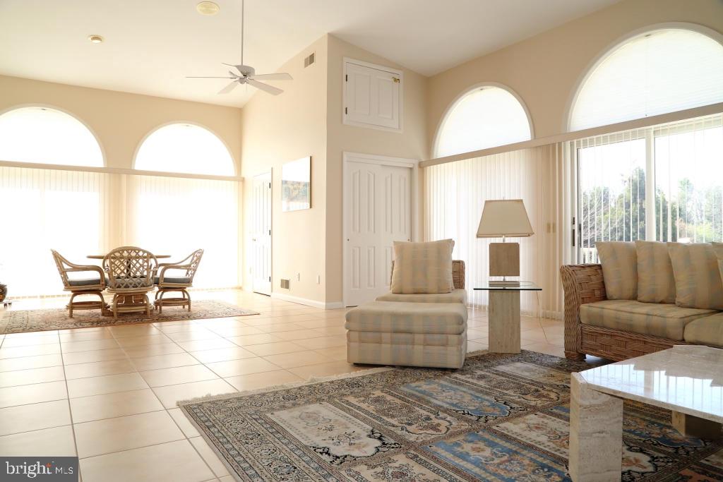 STONEHENGE - Residential