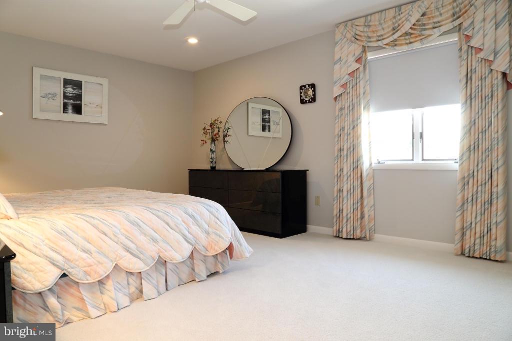 STONEHENGE - Residential