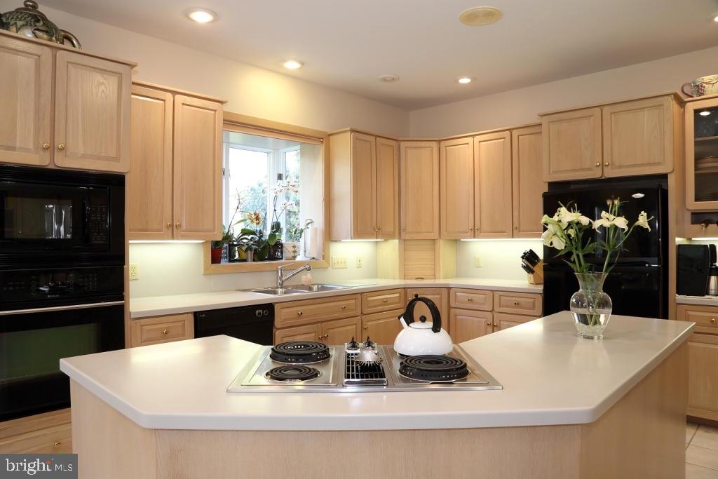 STONEHENGE - Residential