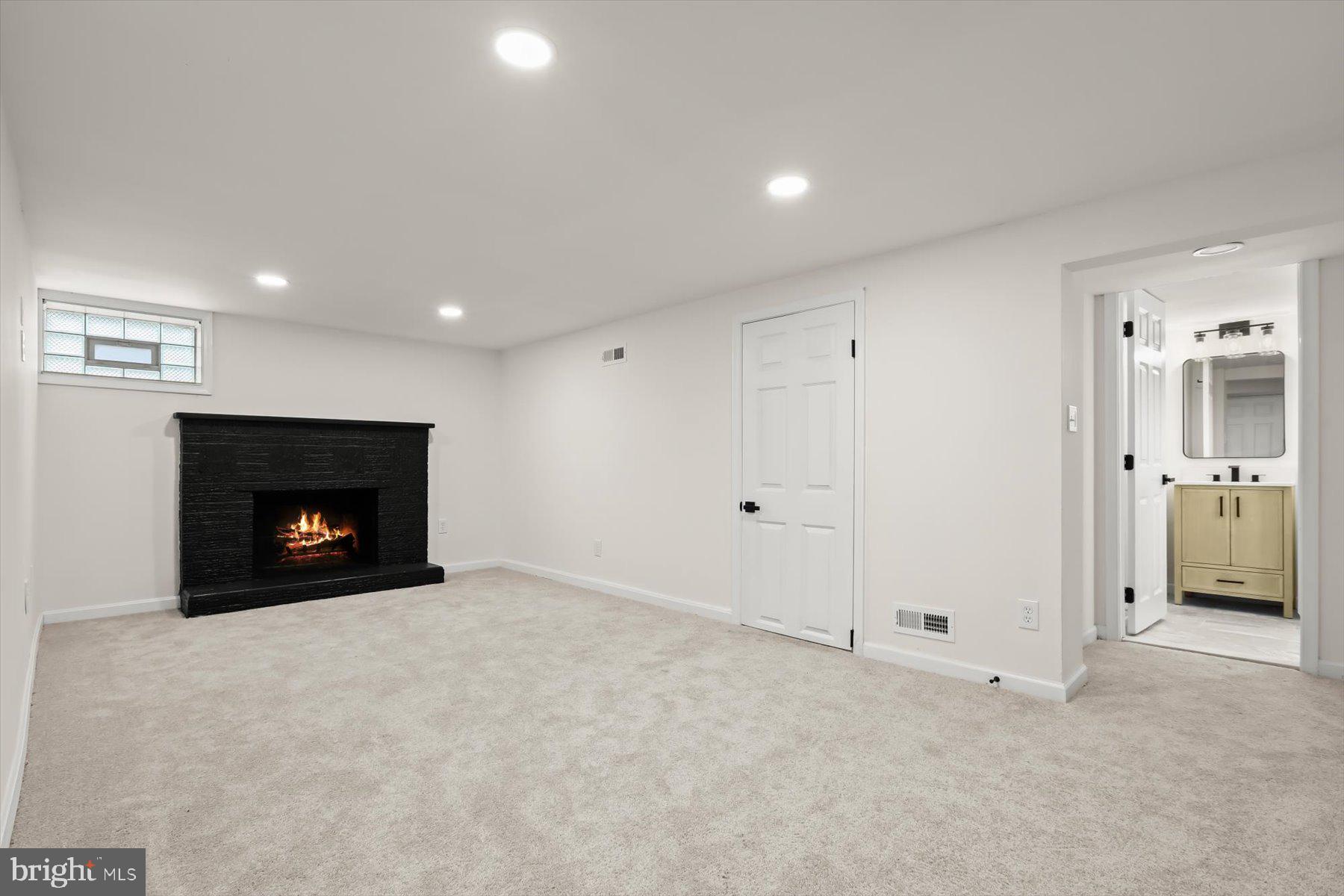HILLBROOK - Residential