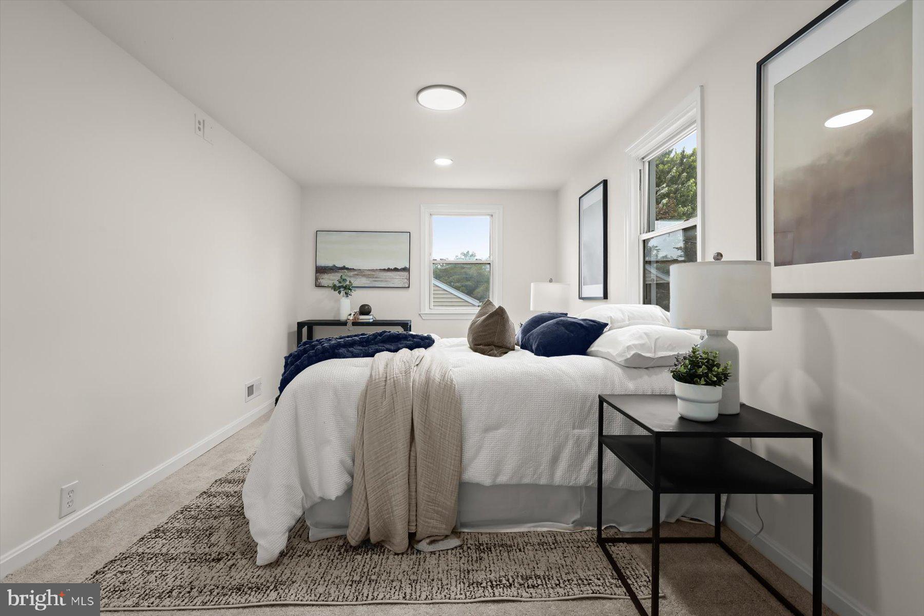 HILLBROOK - Residential