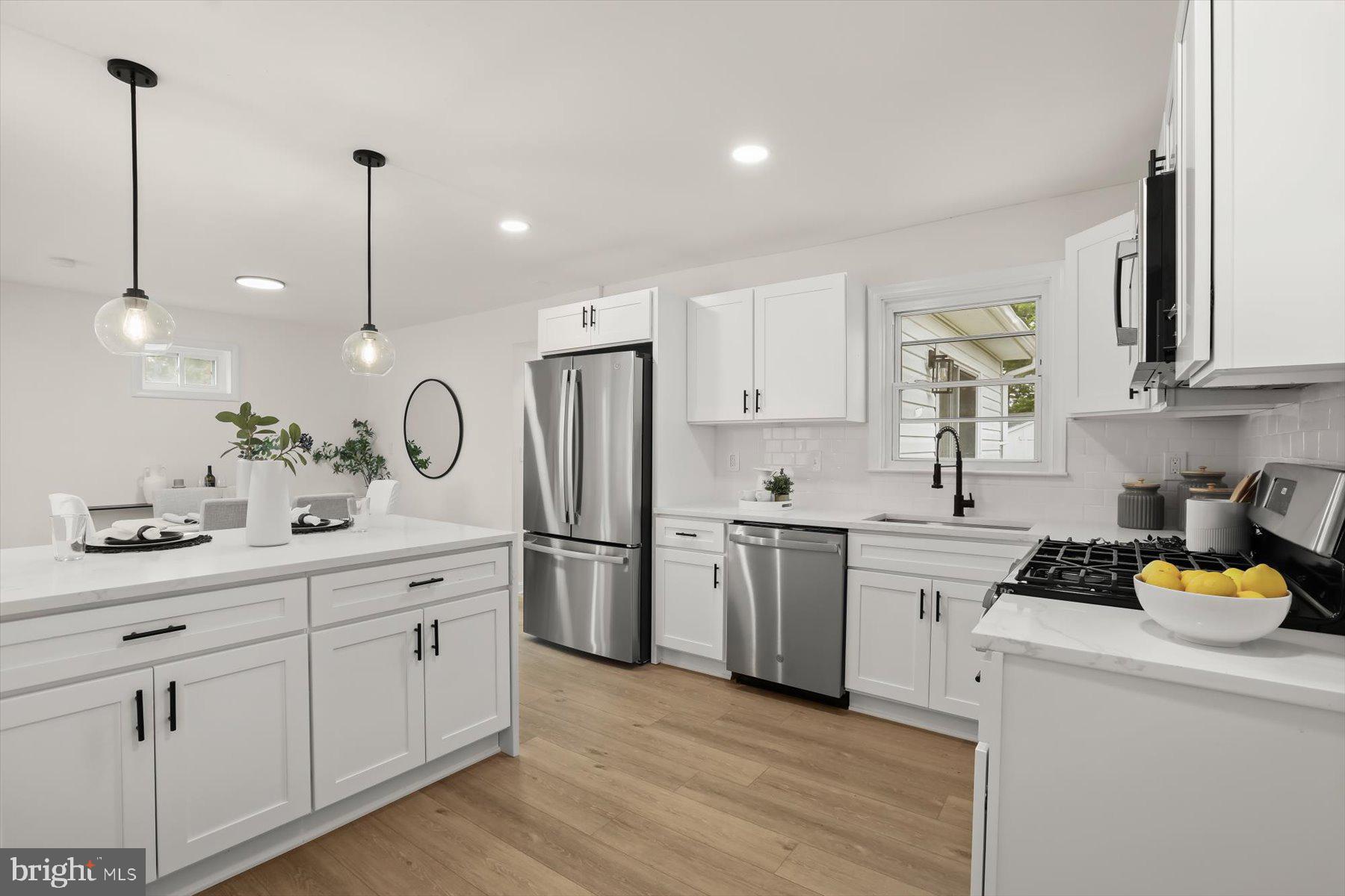 HILLBROOK - Residential