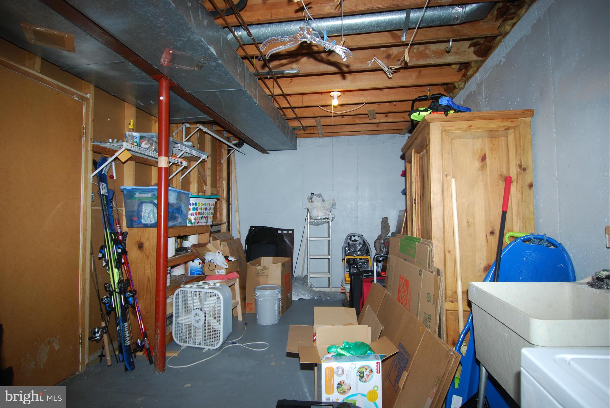 CHERRY HILL TOWNHOUSES - Residential Lease