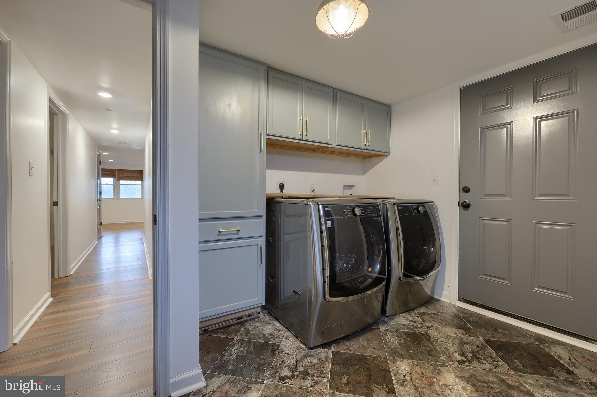 LAKE MEADE - Residential