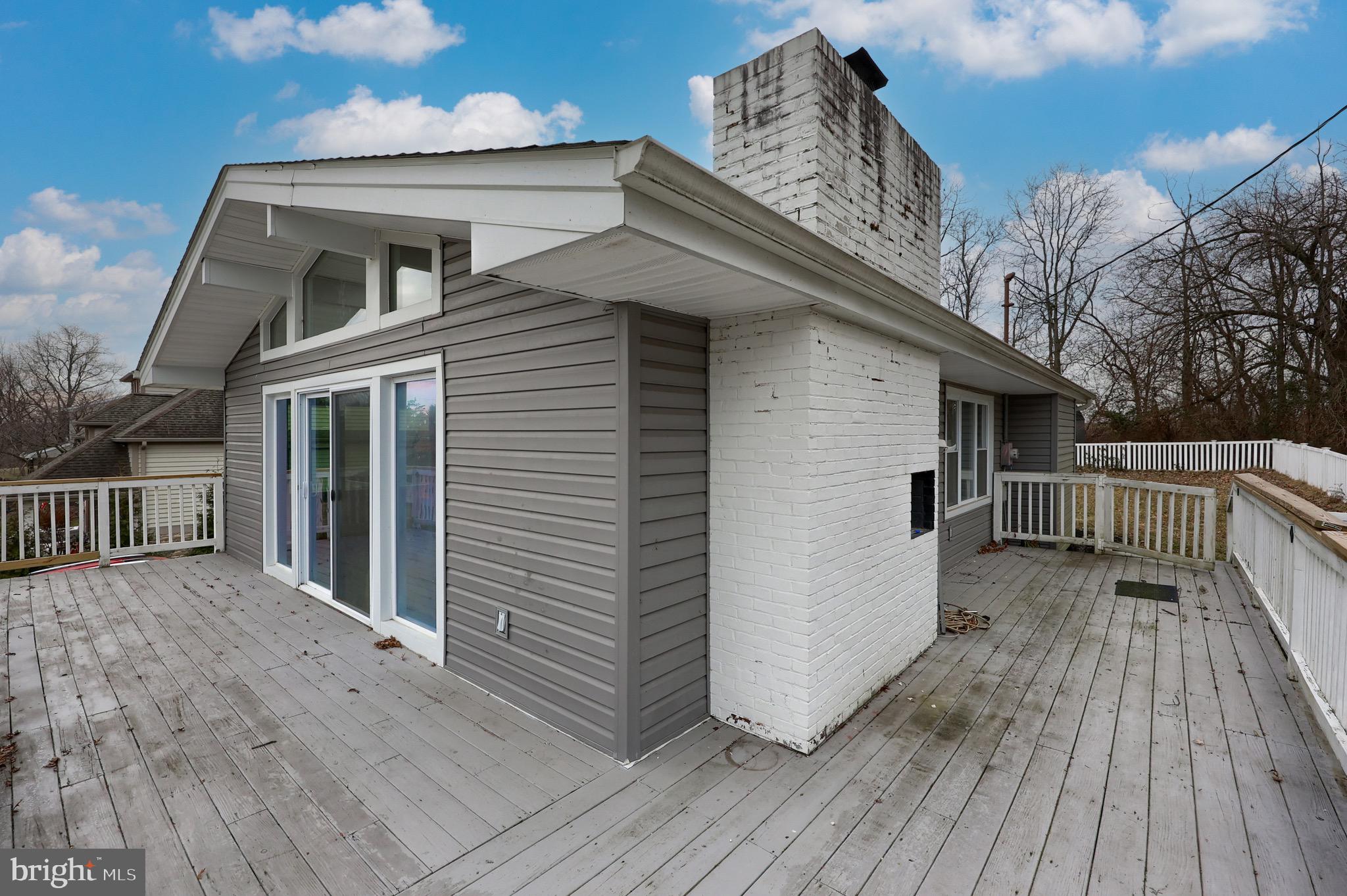 LAKE MEADE - Residential