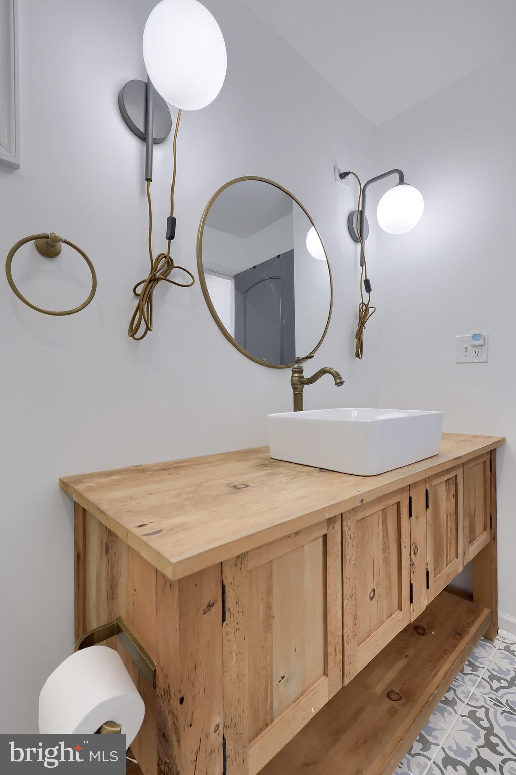 LAKE MEADE - Residential