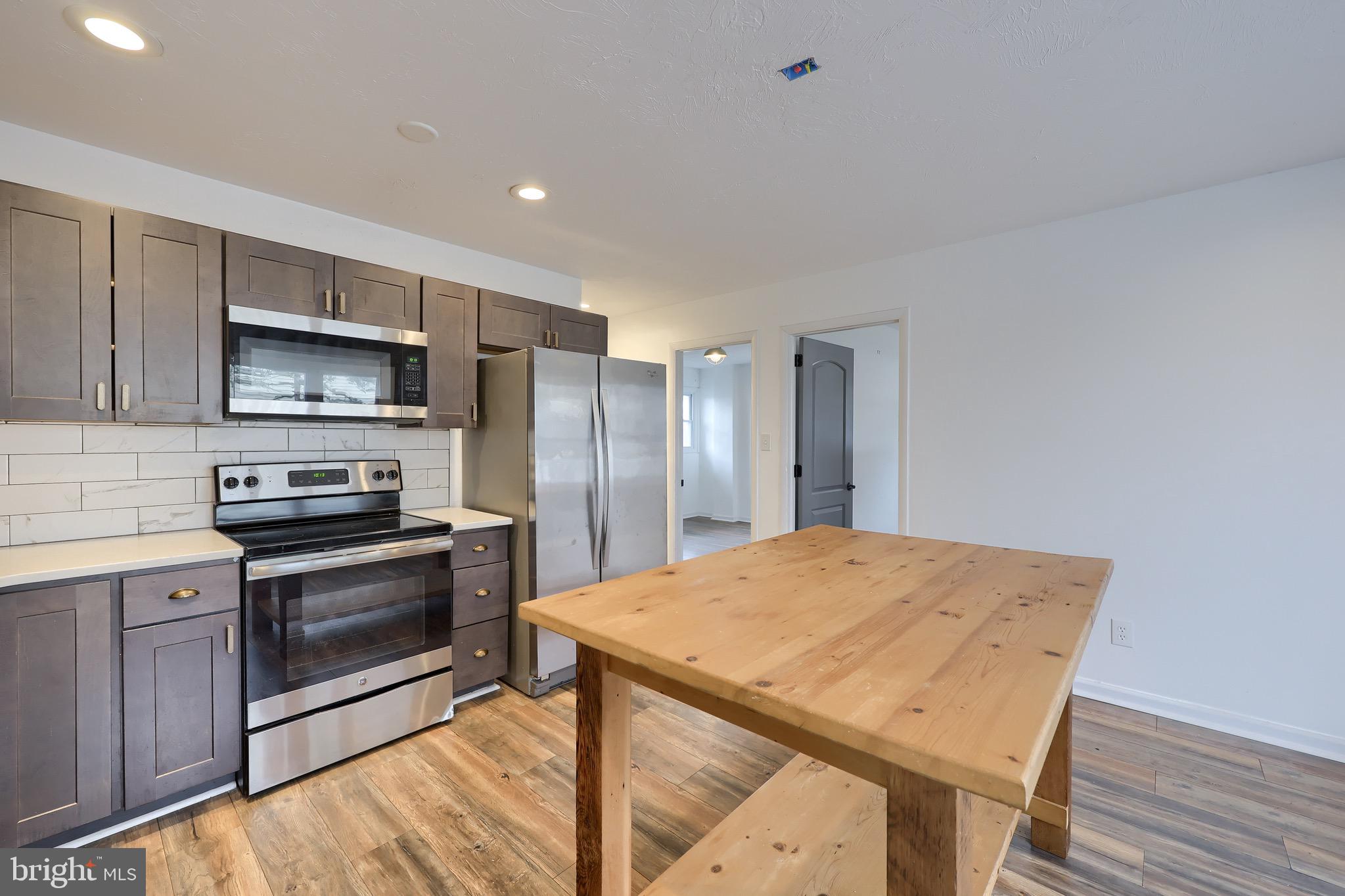 LAKE MEADE - Residential